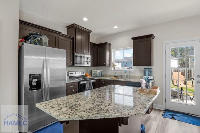 1296 Grayson Avenue, Hinesville, GA 31313