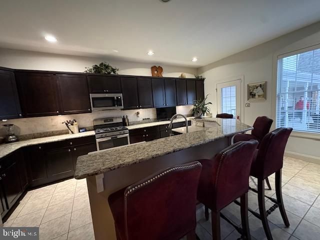 3 JAMESTOWN SQ, Mechanicsburg, PA 17050