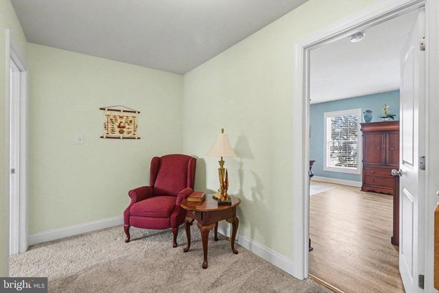 3 JAMESTOWN SQ, Mechanicsburg, PA 17050