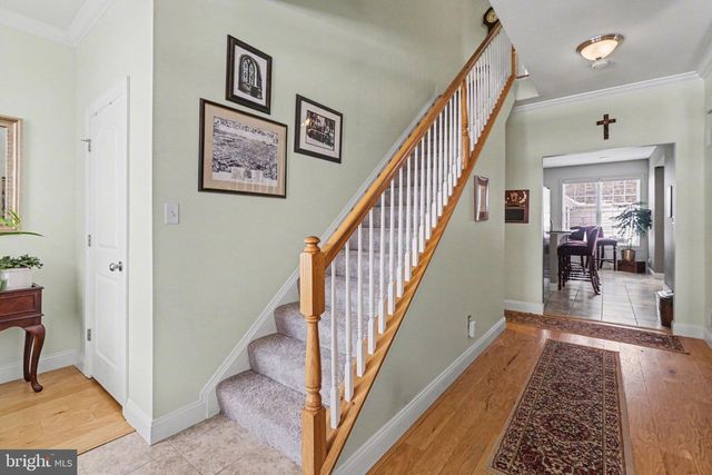 3 JAMESTOWN SQ, Mechanicsburg, PA 17050