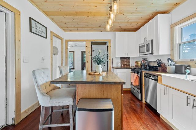 1301 W Culver Road, Knox, IN 46534