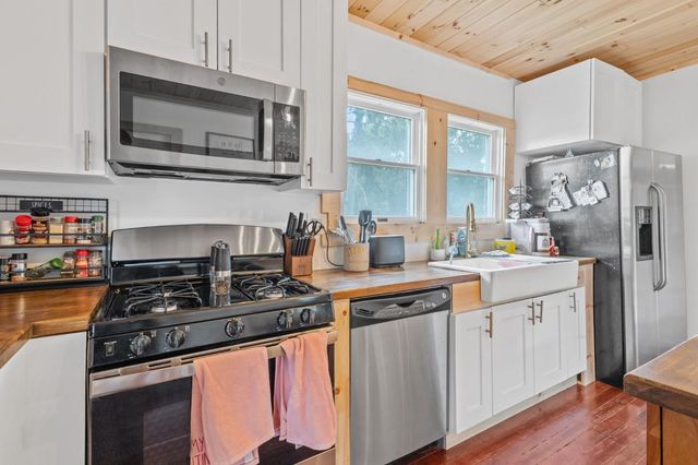 1301 W Culver Road, Knox, IN 46534