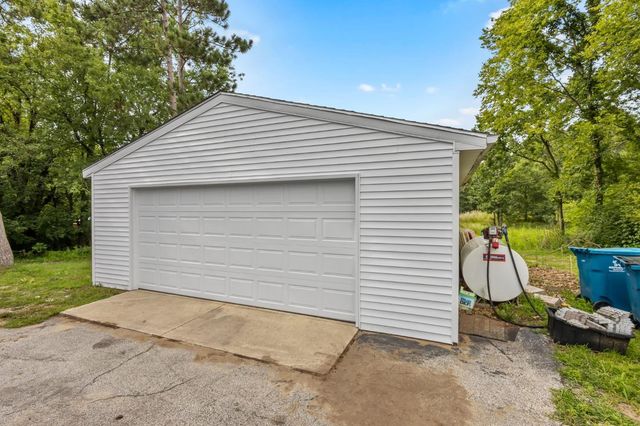 1301 W Culver Road, Knox, IN 46534