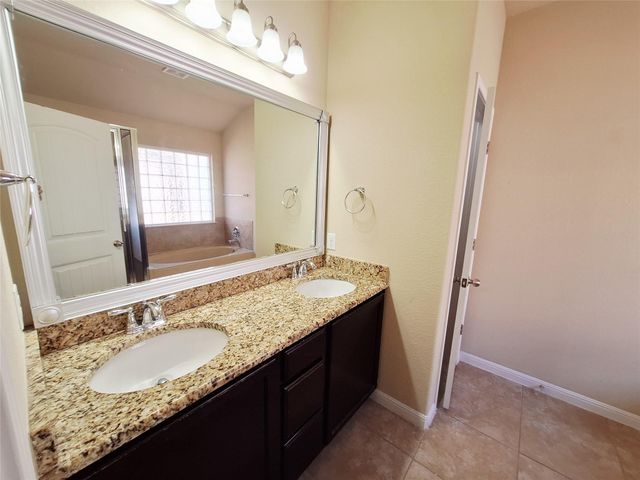 11613 Faubian LN, Austin, TX 78717