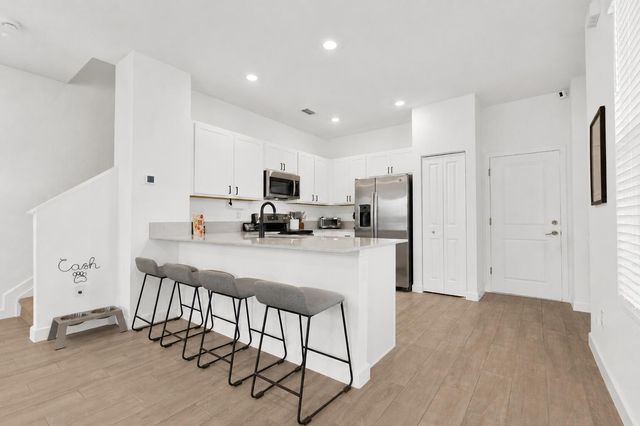 4246 Lagoon Shore Drive, Lake Worth, FL 33467