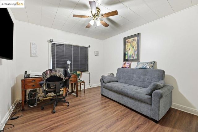 5230 Hillen Dr, Oakland, CA 94619