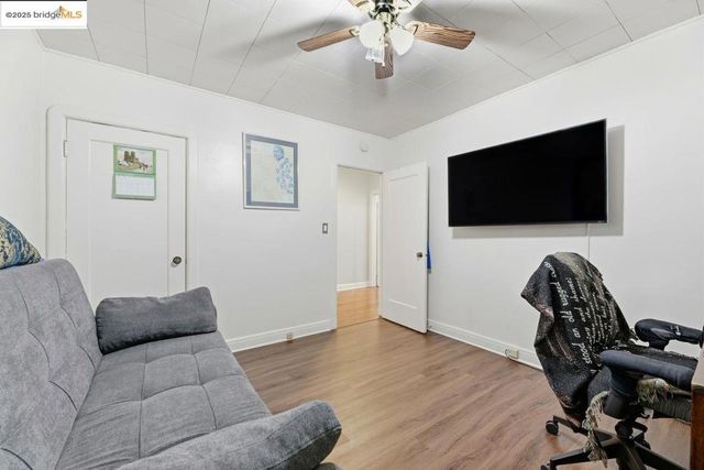 5230 Hillen Dr, Oakland, CA 94619