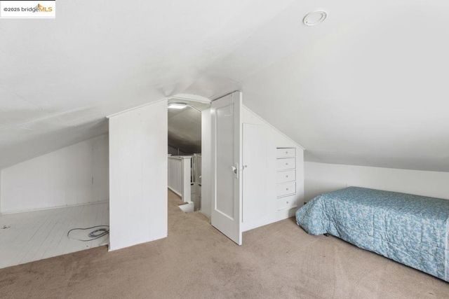 5230 Hillen Dr, Oakland, CA 94619