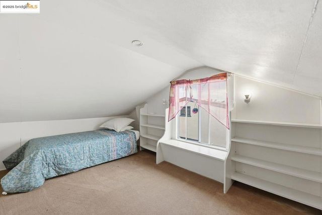 5230 Hillen Dr, Oakland, CA 94619