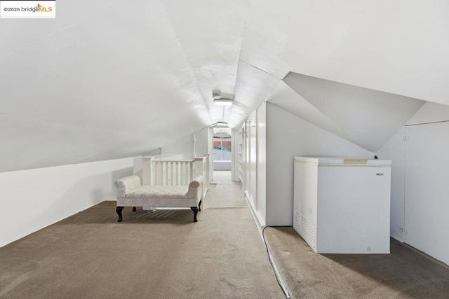 5230 Hillen Dr, Oakland, CA 94619