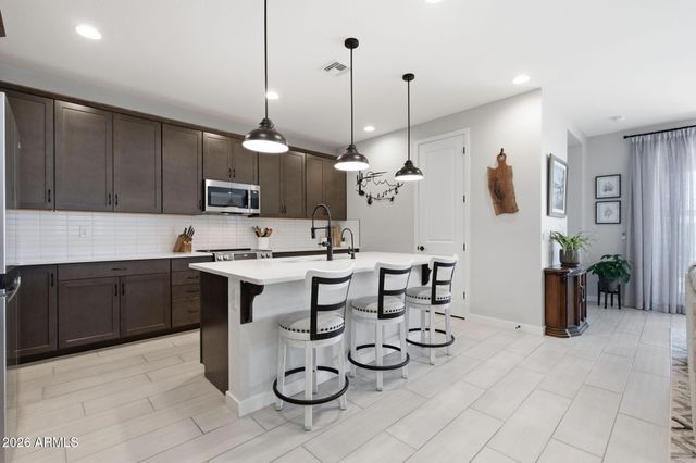 18675 E HELIAN Drive, Gold Canyon, AZ 85118