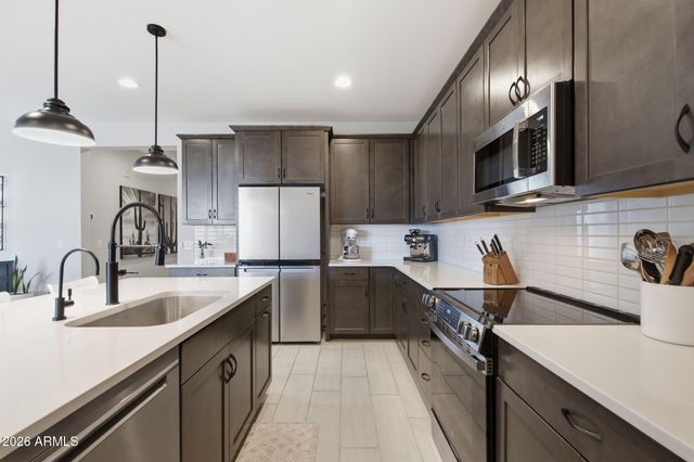 18675 E HELIAN Drive, Gold Canyon, AZ 85118