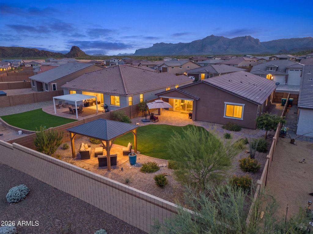18675 E HELIAN Drive, Gold Canyon, AZ 85118 — photo 2