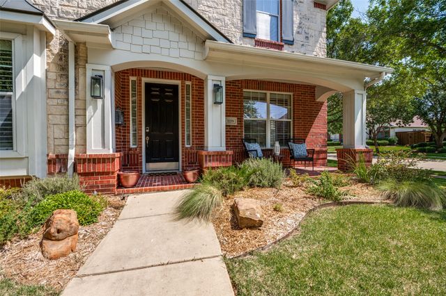 2275 Dame Laurel Lane, Lewisville, TX 75056