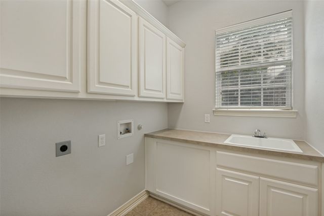 2275 Dame Laurel Lane, Lewisville, TX 75056