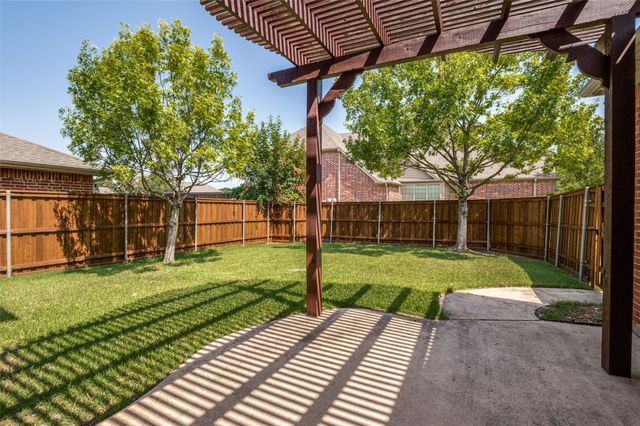 2275 Dame Laurel Lane, Lewisville, TX 75056