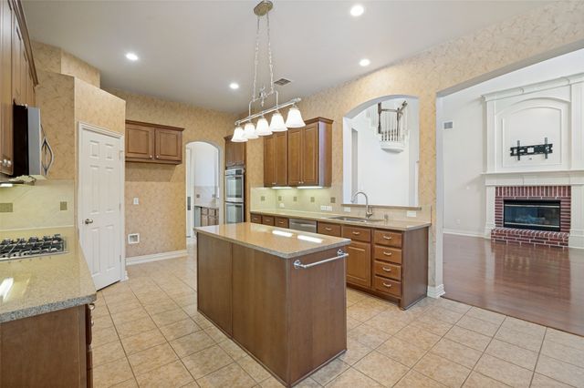 2275 Dame Laurel Lane, Lewisville, TX 75056