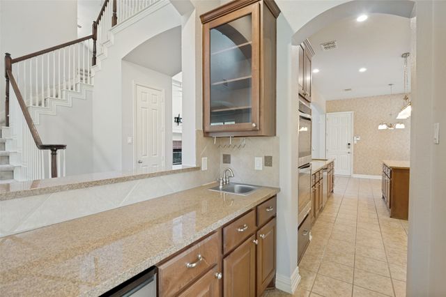 2275 Dame Laurel Lane, Lewisville, TX 75056