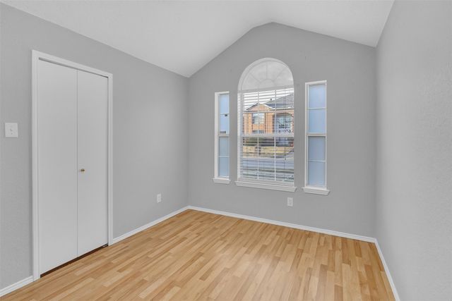 202 Matlock Meadow Drive, Arlington, TX 76002