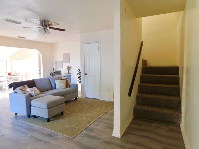 31 Rogers Circle, Krum, TX 76249
