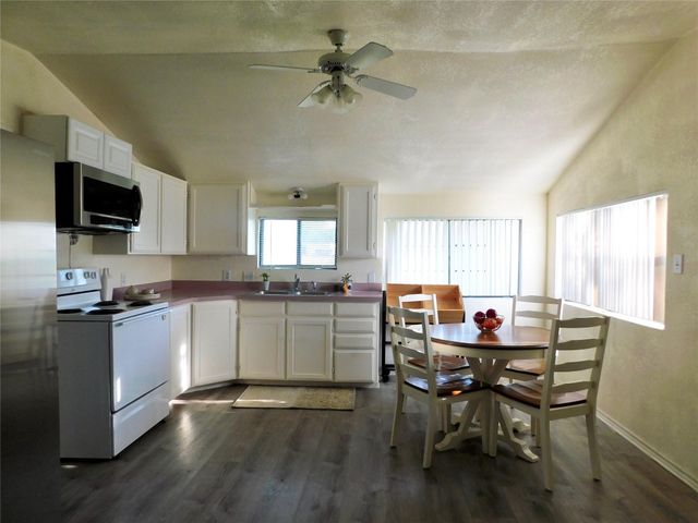 31 Rogers Circle, Krum, TX 76249