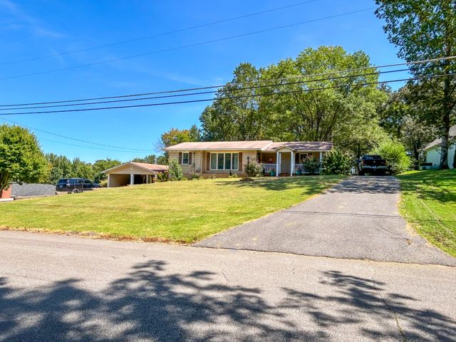 540 Tara Ln, Huntingdon, TN 38344