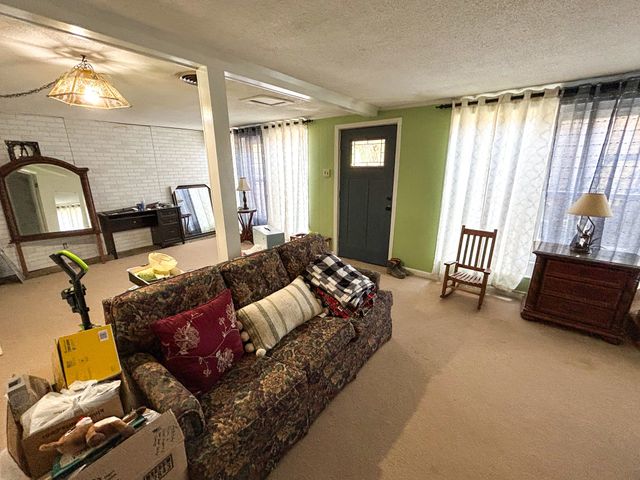 540 Tara Ln, Huntingdon, TN 38344