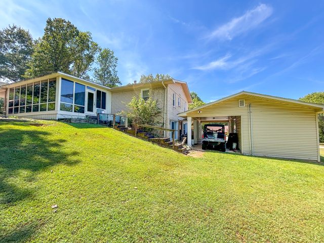 540 Tara Ln, Huntingdon, TN 38344