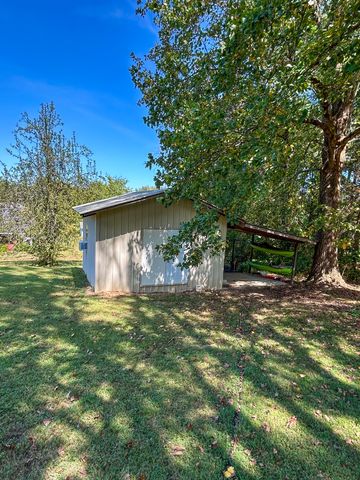 540 Tara Ln, Huntingdon, TN 38344