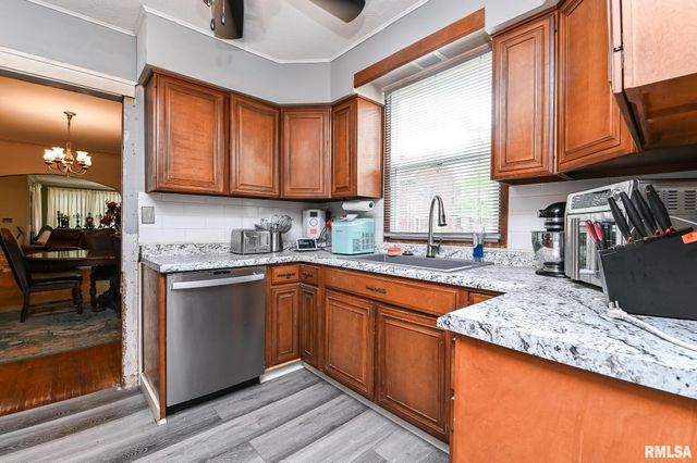1409 N COLE Court, Peoria, IL 61606