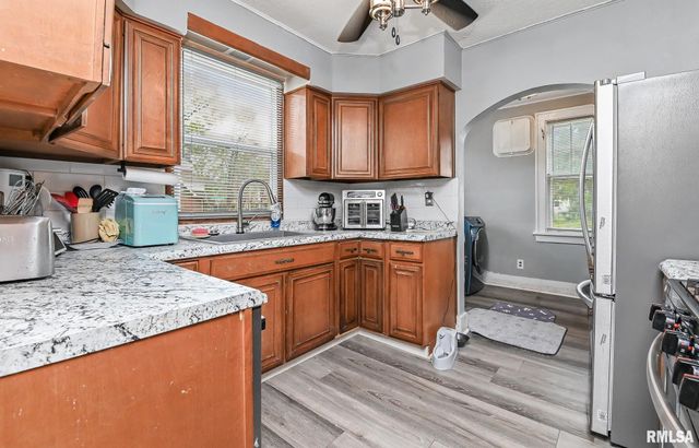1409 N COLE Court, Peoria, IL 61606