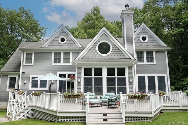 44 Scofield Road, Pound Ridge, NY 10576