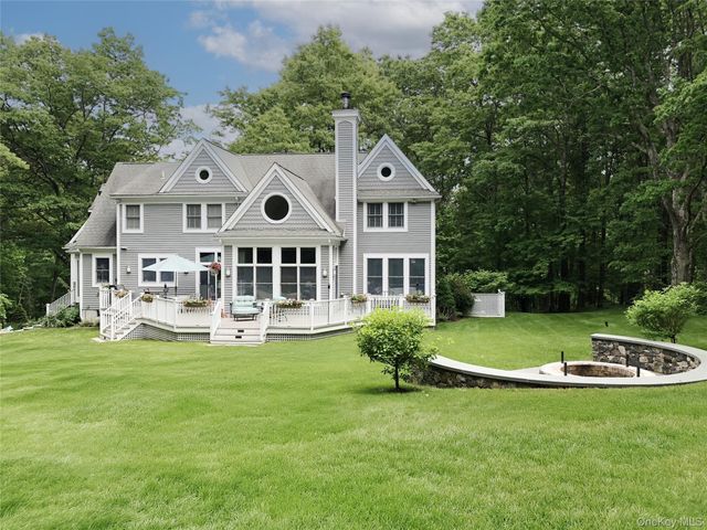 44 Scofield Road, Pound Ridge, NY 10576