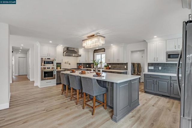 5174 Jomar Dr, Concord, CA 94521