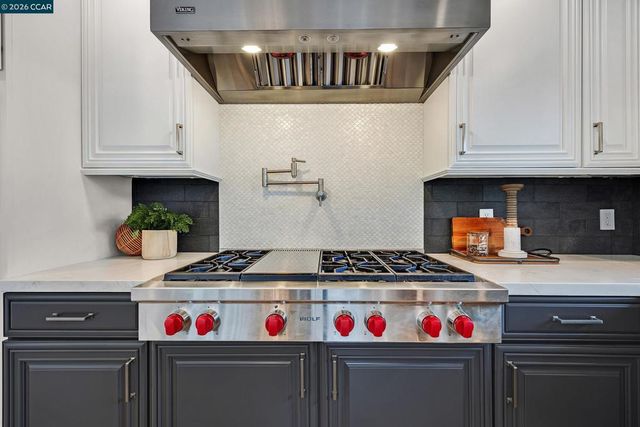 5174 Jomar Dr, Concord, CA 94521