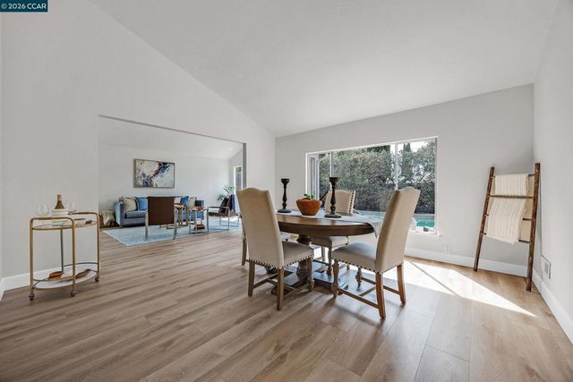 5174 Jomar Dr, Concord, CA 94521