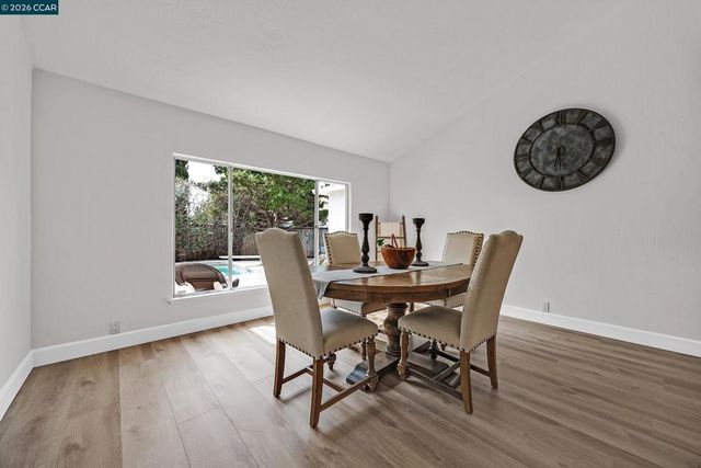 5174 Jomar Dr, Concord, CA 94521