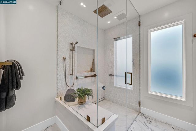 5174 Jomar Dr, Concord, CA 94521