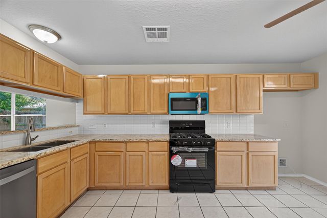 7926 Sundance Court, Baytown, TX 77521