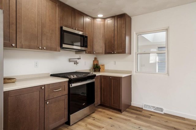 1728 Henderson Avenue, Beloit, WI 53511