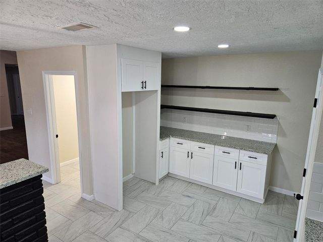 5305 Avenue M, Santa Fe, TX 77510