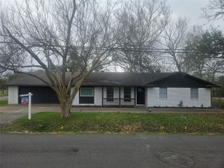 5305 Avenue M, Santa Fe, TX 77510