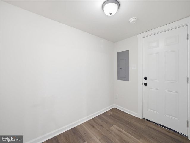 5909 CHARLES TOWN RD, Kearneysville, WV 25430