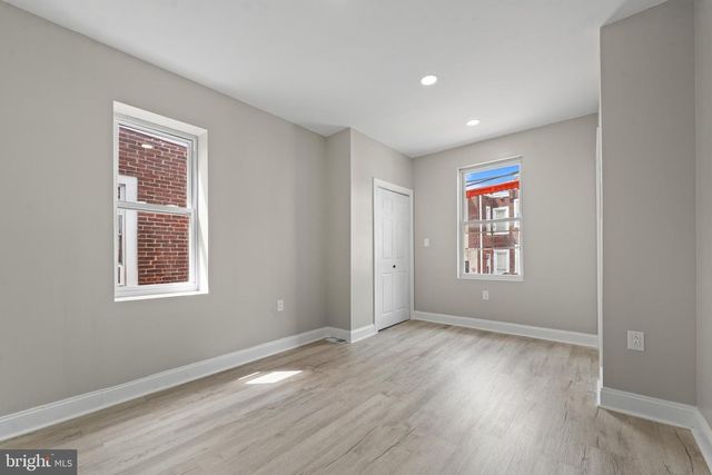 5820 N 12TH ST, Philadelphia, PA 19141