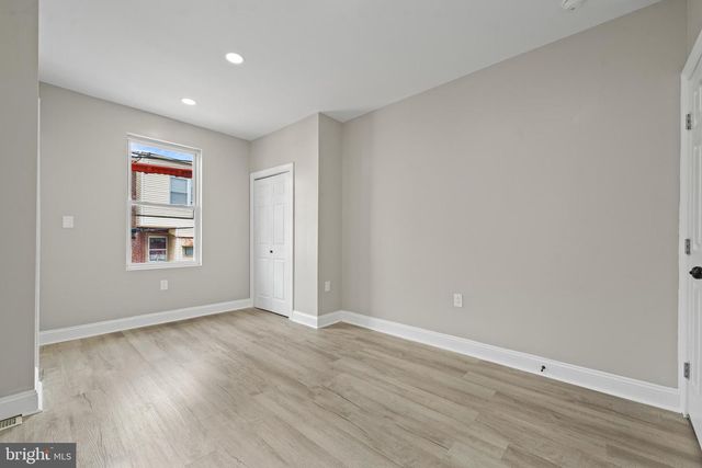 5820 N 12TH ST, Philadelphia, PA 19141