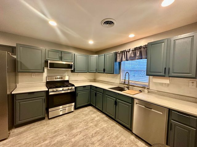 747 Clinton Avenue 747 Clinton Avenue, Sidney, OH 45365