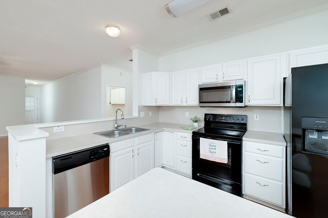 310 Singing Brook Lane, Mcdonough, GA 30253
