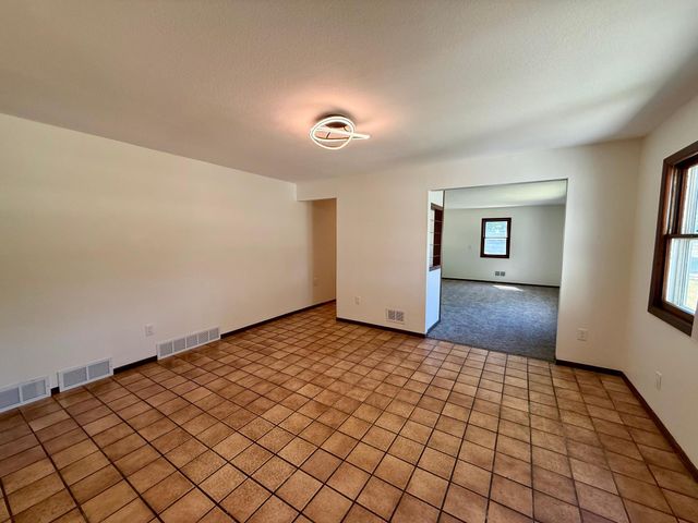 5300 W River Road NW, Rochester, MN 55901