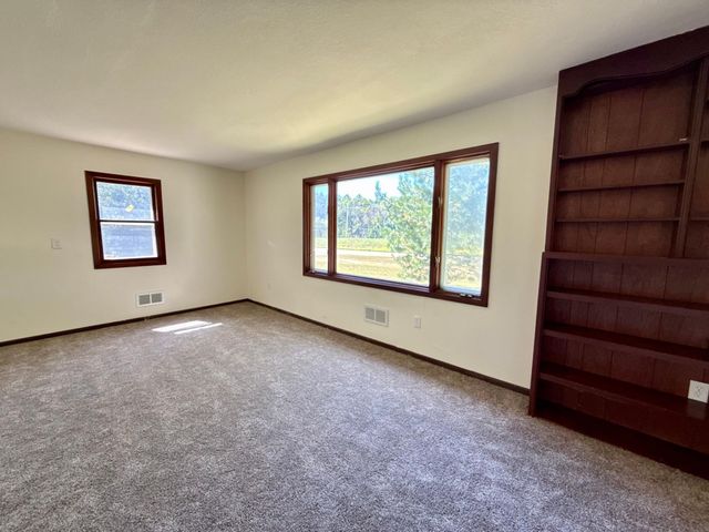 5300 W River Road NW, Rochester, MN 55901