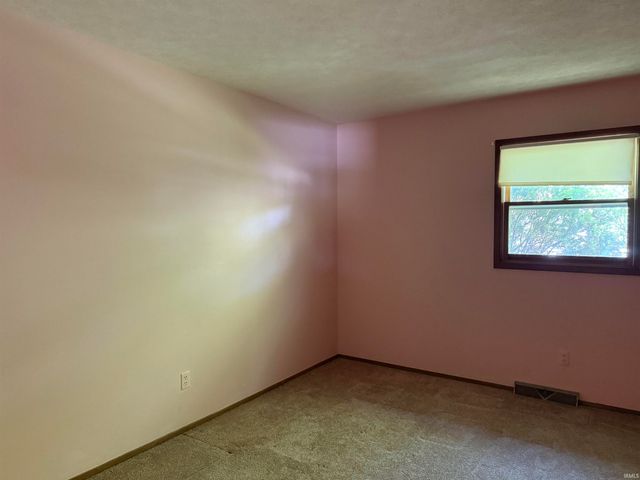 4406 W Middle Court, Bloomington, IN 47403